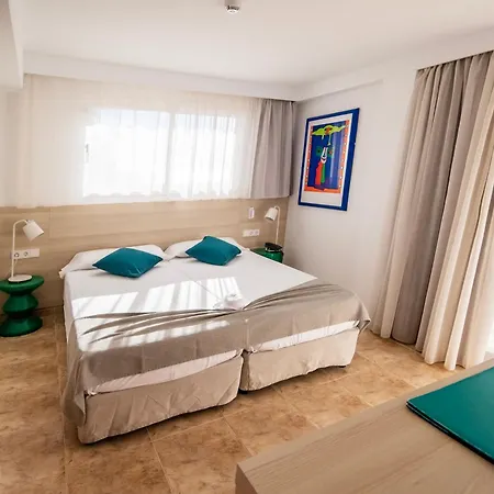 Hotel Classic, Solo Adultos 4*
