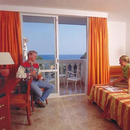 Classic, Solo Adultos Hotel 4*